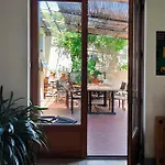 Séjour chez l'habitant Privée Dans Maison En Garrigue Nîmes