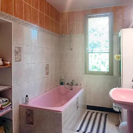 Privee Dans Maison En Garrigue Homestay *